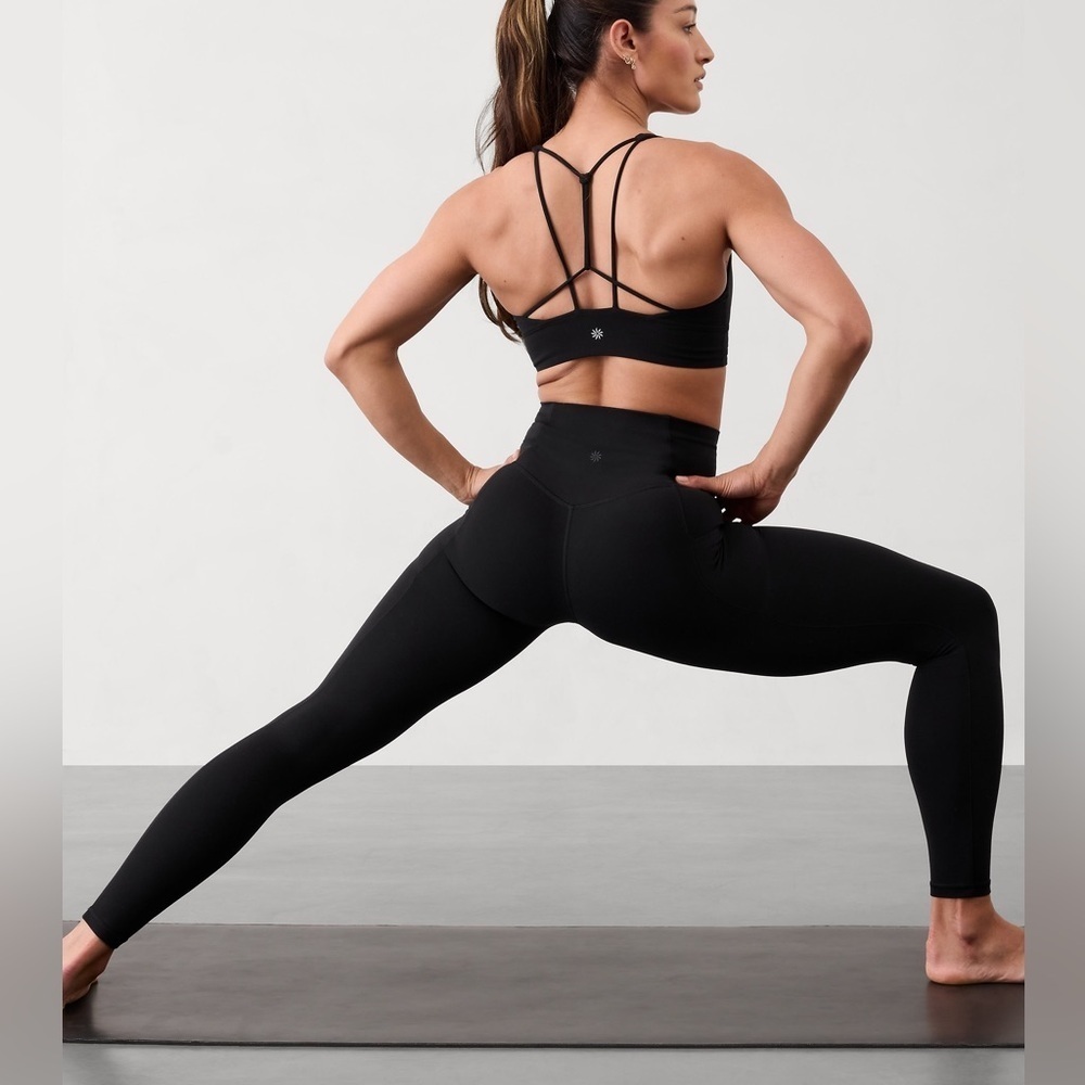 ATHLETA Salutation Stash High Rise Legging
Black XXS